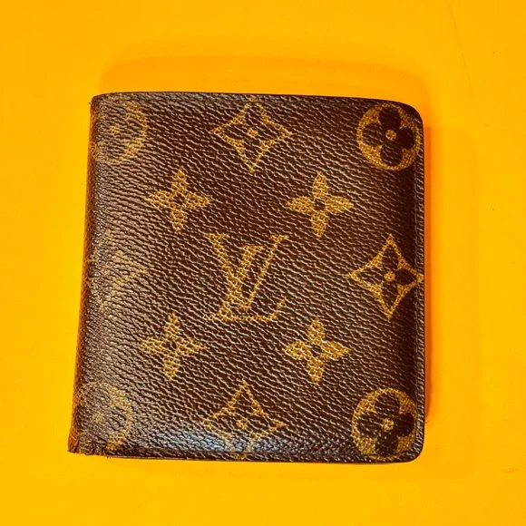 Louis Vuitton Brown and Gold Monogram Card Holder pocket organizer - Picture 12 of 12